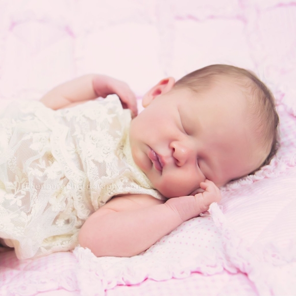 Meet your Posher, Demi - Picture 1 of 1